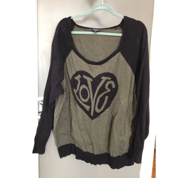 Torrid size 4x 4xl green and black valentines love heart sweater - Picture 1 of 4